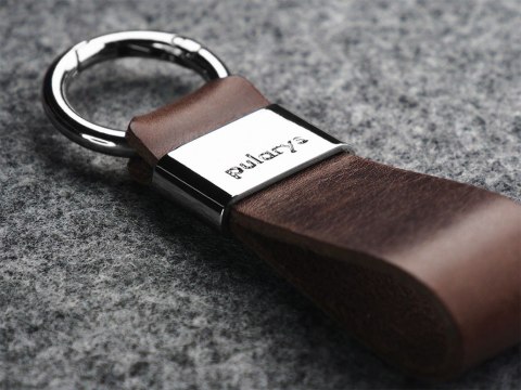 Brelok Pularys Skóra Nomad brązowy 3,5x11,9 cm