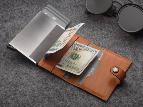 Portfel EASY WALLET Pularys Skóra Nomad koniak 6,5x9,5x2,5 cm
