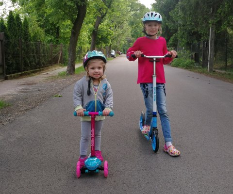 LEKKA HULAJNOGA TRÓJKOŁOWA SCOOTER ZAPP GREY OPCJA BALANSU ŚWIECĄCE KOŁA