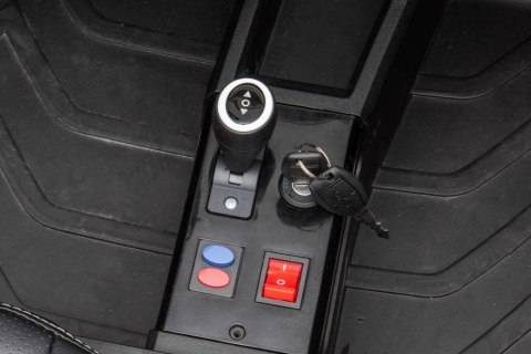 AUTO NA AKUMULATOR MP3 SKÓRA EVA BUGGY 4X150W 24V DO 120KG ZŁOTY