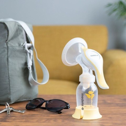 MEDELA Harmony Flex laktator MEDELA dwufazowy laktator ręczny na jedną pierś