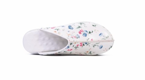 Obuwie zawodowe pełne CARINE AIR SOLE rozm. 36 Trepy medyczne, chodaki medyczne pełne NT 055 kolorowe kwiaty