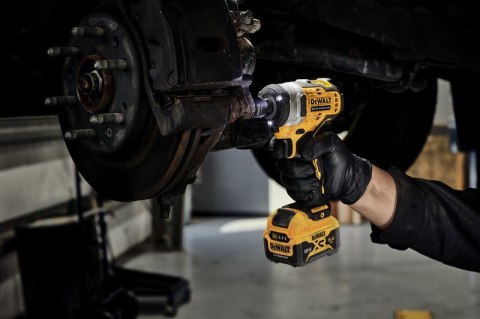 AKUMULATOROWY KLUCZ UDAROWY DEWALT DCF903P2 3/8' XR 12V 2*5.0AH TSTAK 542Nm