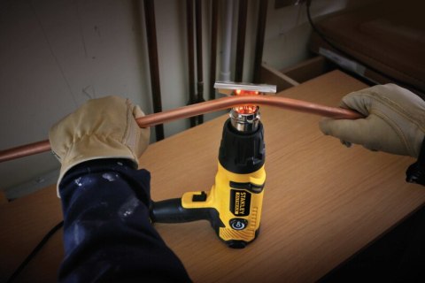 STANLEY FME670K-QS OPALARKA SIECIOWA 2000W 600 STOPNI 550 L/MIN