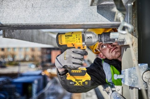 AKUMULATOROWY KLUCZ UDAROWY DEWALT DCF900P2T 1/2'' XR 18V 2*5.0AH TSTAK