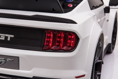AUTO NA AKUMULATOR MP3 SKÓRA PILOT EVA FORD MUSTANG GT DRIFT SX2038 BIAŁY