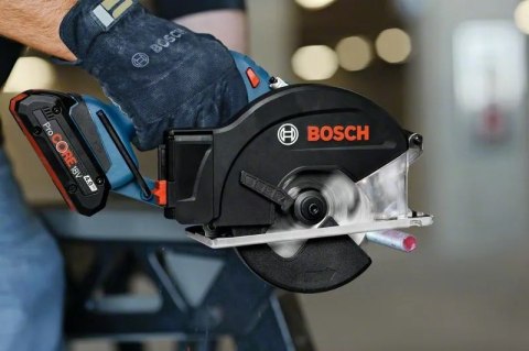 BOSCH PILARKA TARCZOWA AKUMULATOROWA GKM 18V-50 136mm