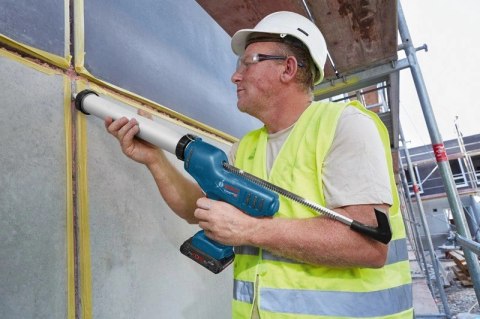 BOSCH AKUMULATOROWY PISTOLET DO SILIKONU I KLEJU GCG-600 18V BEZ AKU